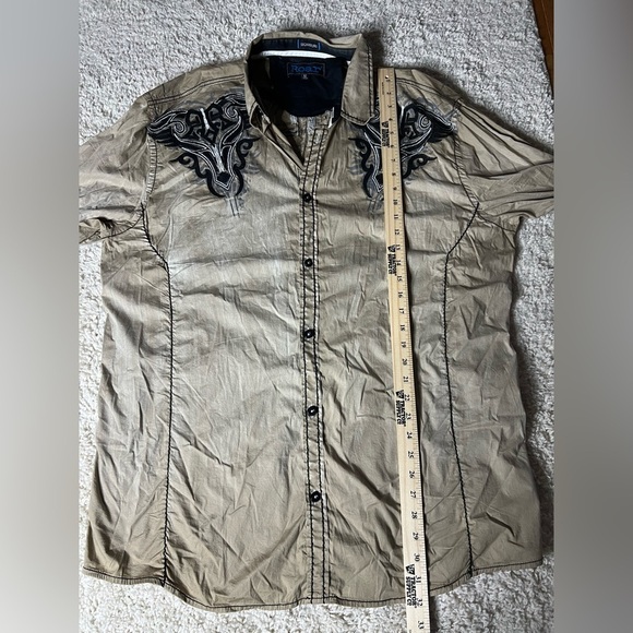 Men’s 3XL Roar Distressed by Signature Embroidered Button Up - Picture 5 of 6